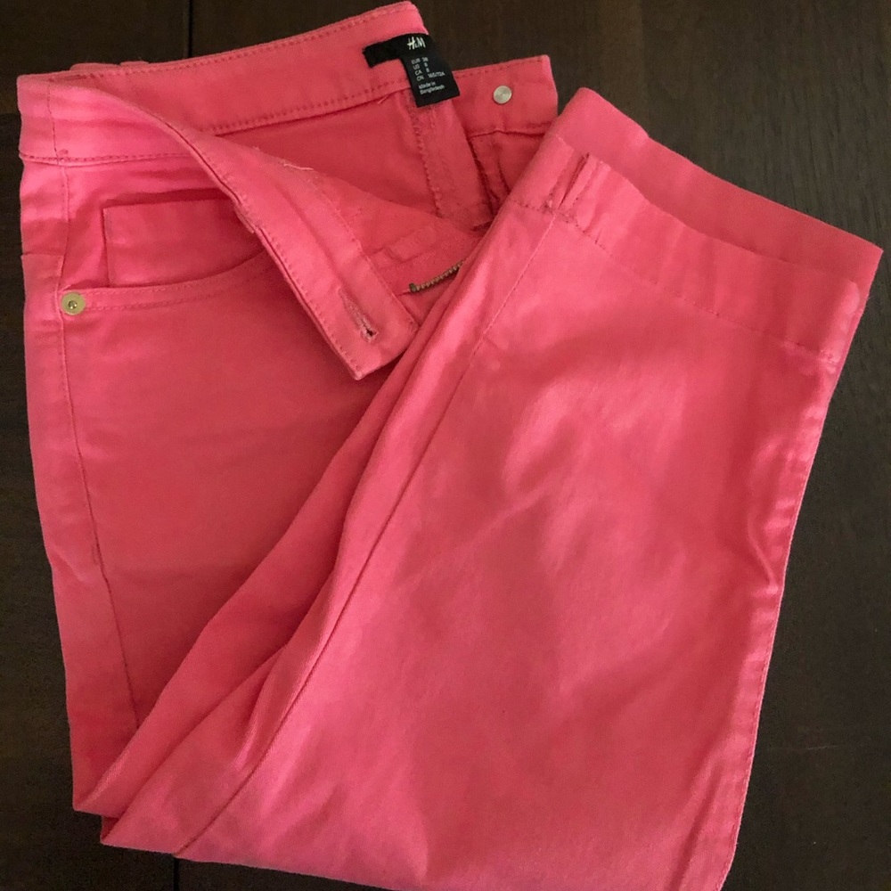 H&M Coral Capris Size 8